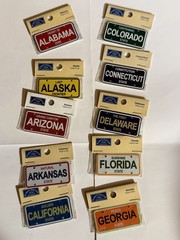 Karen Foster Mini License Plate Lot 50 States + Vacation 1 3/4″ X 3/4″ Stickers