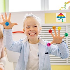 1000 Self-Adhesive 1-Inch White Circle Dot Stickers for Effortless Organization