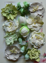 PISTACHIO GREEN & CREAM 9 Styles = 16 PAPER Flowers 15-55mm across MH ConC
