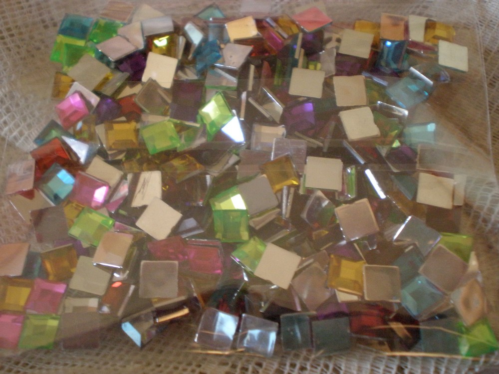 6×6 RHINESTONE ACRYLIC FACETTED square 300 pcs