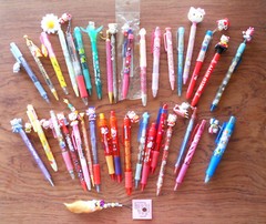 ❤️ Hello Kitty Pen Mechanical Pencil Topper Charm Vintage Sanrio Smiles Mascot