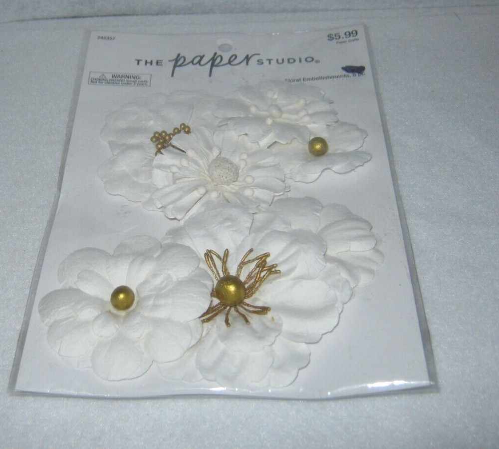 The Paper Studio – Floral Embellishments – Ivory – Includes 7 Pieces