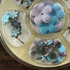 2 Creative Kits Flower Brad Embellishment Hot Off The Press Scrapbooking Cards