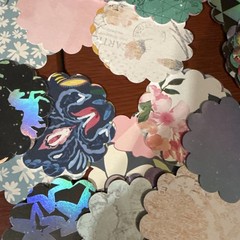 SCALLOPED CIRCLE DIE CUT PUNCHED For Crafting ￼