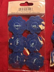 30 pcs (5 pks) Offray Stylish Accents Mini Crochet Blue Felt Flowers 51179 NEW