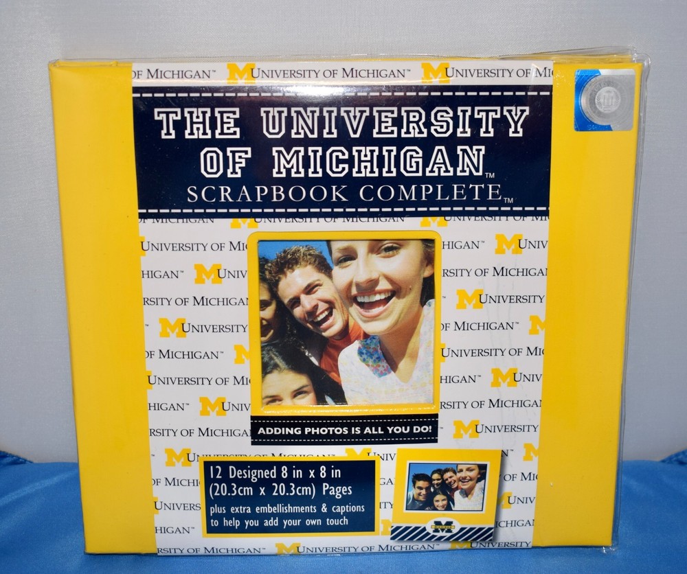 University of Michigan Wolverines NCAA 8”x8” Complete Photo Scrapbook ~ NEW ~ G2