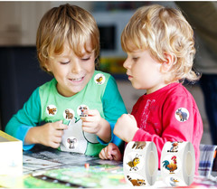 600 Animal Stickers – 1.5 Inch round Sticker Roll for Kids Birthday Party