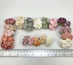 200 MIXED 3 Sizes Cottage Paper Flower Wedding Crafts Scrapbook (A-3S/Kit1)