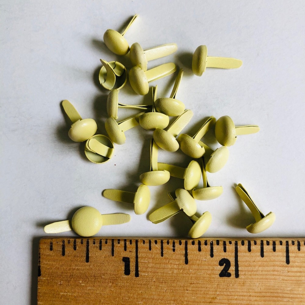 20 Med.1/4” Yellow Brads Scrapbooking