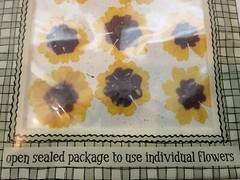 NEVER OPENED- 20yrs OLD! Pressed Petals Flower Scrapbook- «Red Yellow Flowers»