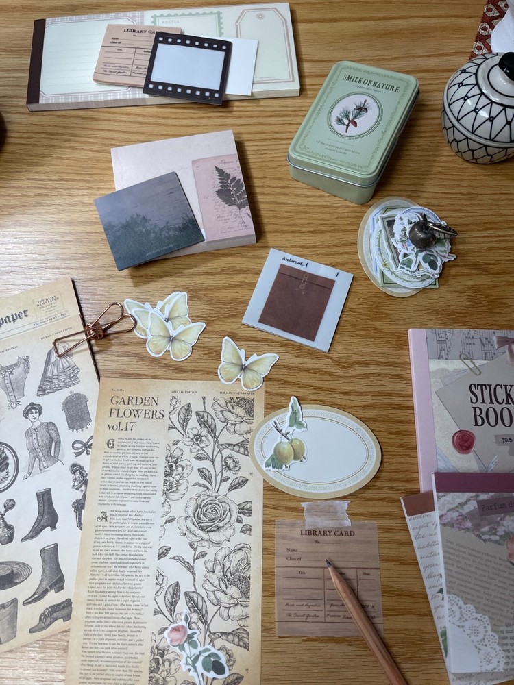 The Ultimate K-Stationery Cure for Your Blank Pages | Vintage Journal Kit