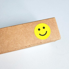 600 Pieces, 1 Inch – Smiling Happy Smile Face Stickers for Reward – 6 Colors