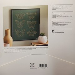 Cricut Red 30.5cm x 30.5cm (12″ x 12″) 8 Sheets for use Cutting Machines.