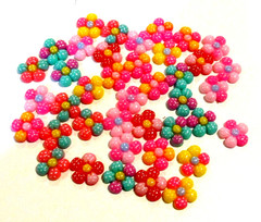 Lot of 40 Multicolor Flower Flatbacks For Crafting – NEW (#13)