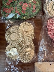 ANNA GRIFFIN Assorted Paper Rosettes Embellishments Christmas ++ Lot of 175