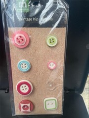 NEW Making Memories 8 vintage hip buttons GRACEN set from 2005 Free USA Ship