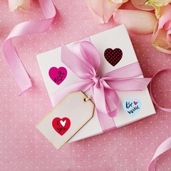 500Pcs Heart-Shaped Valentines Stickers – Perfect for DIY Crafting and Decor