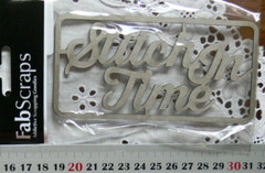 Phrase «STITCH IN TIME» 50x115mm – Single DieCut Chipboard – Frame 62x125mm GH