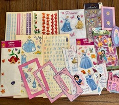 Scrapbook WDW DISNEY PRINCESS, MICKEY, PAPER/STICKERS/EMBELLISHMENTS/PAPER PUNCH