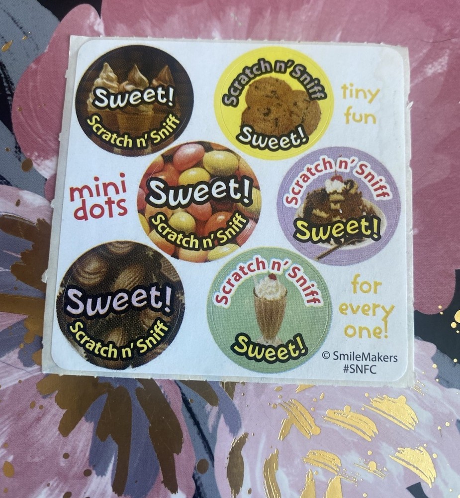 SmileMakers Mini Dots Scratch N Sniff Chocolate Scent Sticker Mod 2.5” Inches