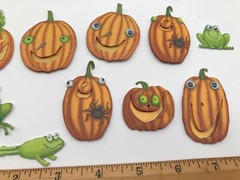 Vintage Jolee or Hallmark Halloween Stickers Jack-O-Lantern Pumpkins & Frogs 3D