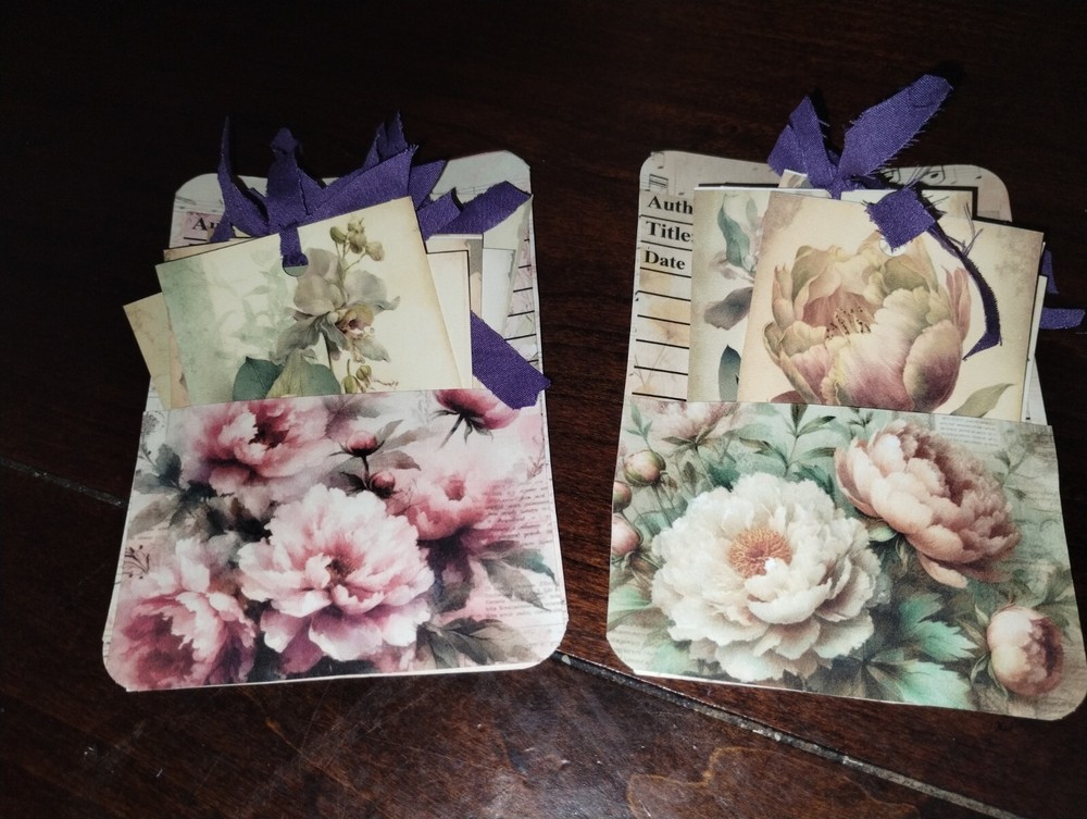2 Beautiful Loaded Pockets Junk Journals Scrapbook USA.