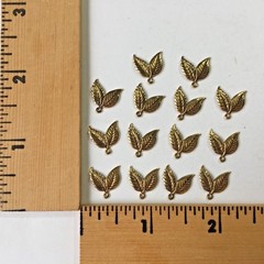 14 Tiny Brass Leaves – Charms – NEW