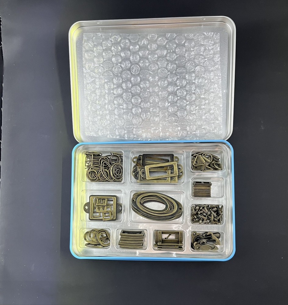 Stampin Up! Hodgepodge Hardware – Embellishment Kit.