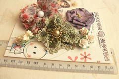RED GREEN PLUM & CREAM 9 Flowers & Roses 7 Styles PAPER & SILK 15-70mm VA5