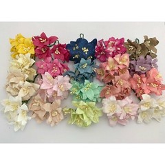 100 MIXED of 19 Colors Medium Lily Paper Flower Wedding Scrapbook (LY1-Mixed-B2)