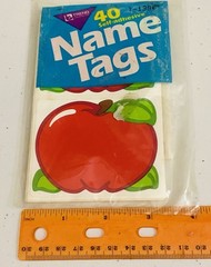 Trend Enterprises 40 Sel Adhesive Apple Name Tags Sealed