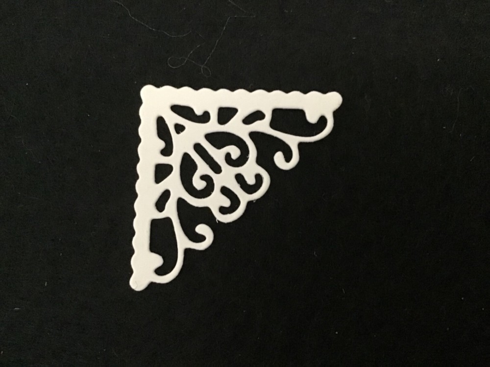 Page Corners Lace Edge Corner Page Accents Die Cut Embellishments 10 pcs 1-1/4”
