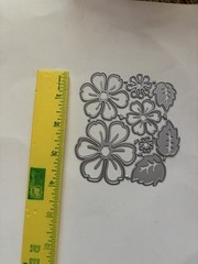 Die Cuts Flowers And Geometric Shape 2 Sets Of Flowers W/ Leaves Brand New!