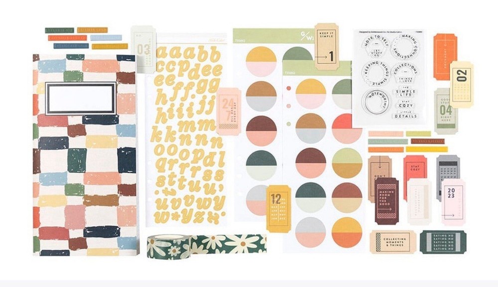 Studio Calico – Common Ground Traveler’s Notebook Kit – Scrapbook Kit