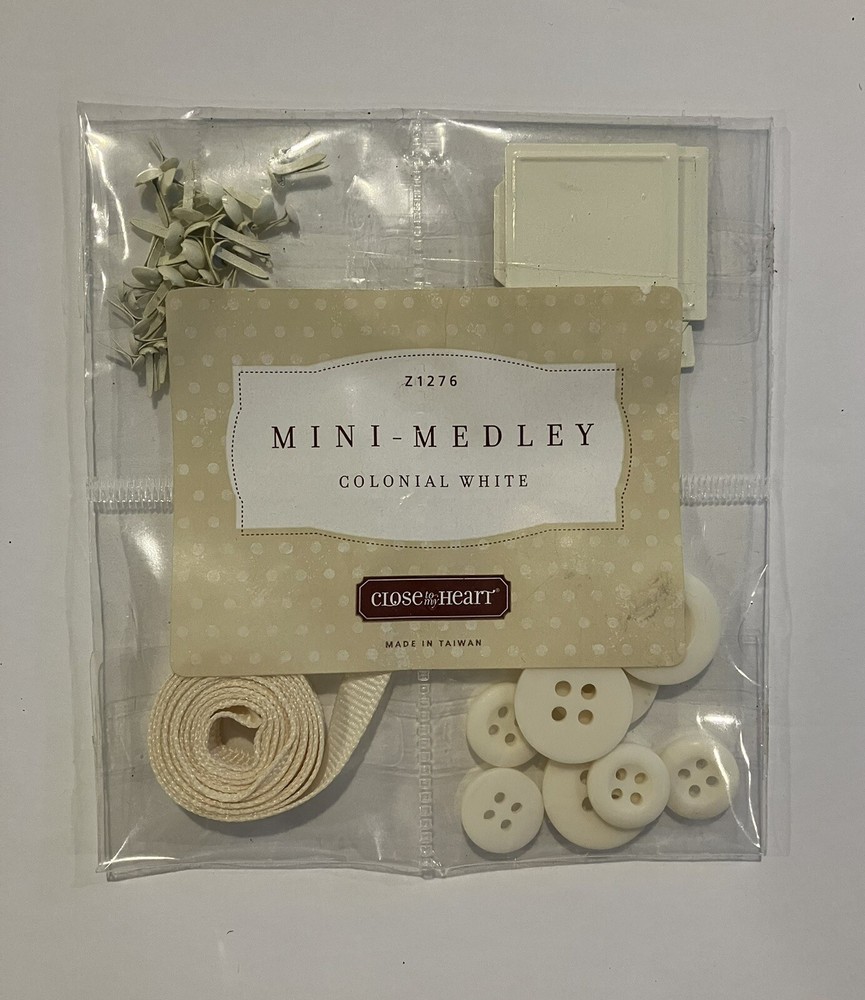 New Close To My Heart~ Mini -Medley~Colonial White Z1276