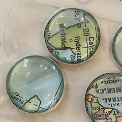 NEW Jest Charming Page Pebbles Looking Glass Maps Scrapbooks Crafts .75″ – H