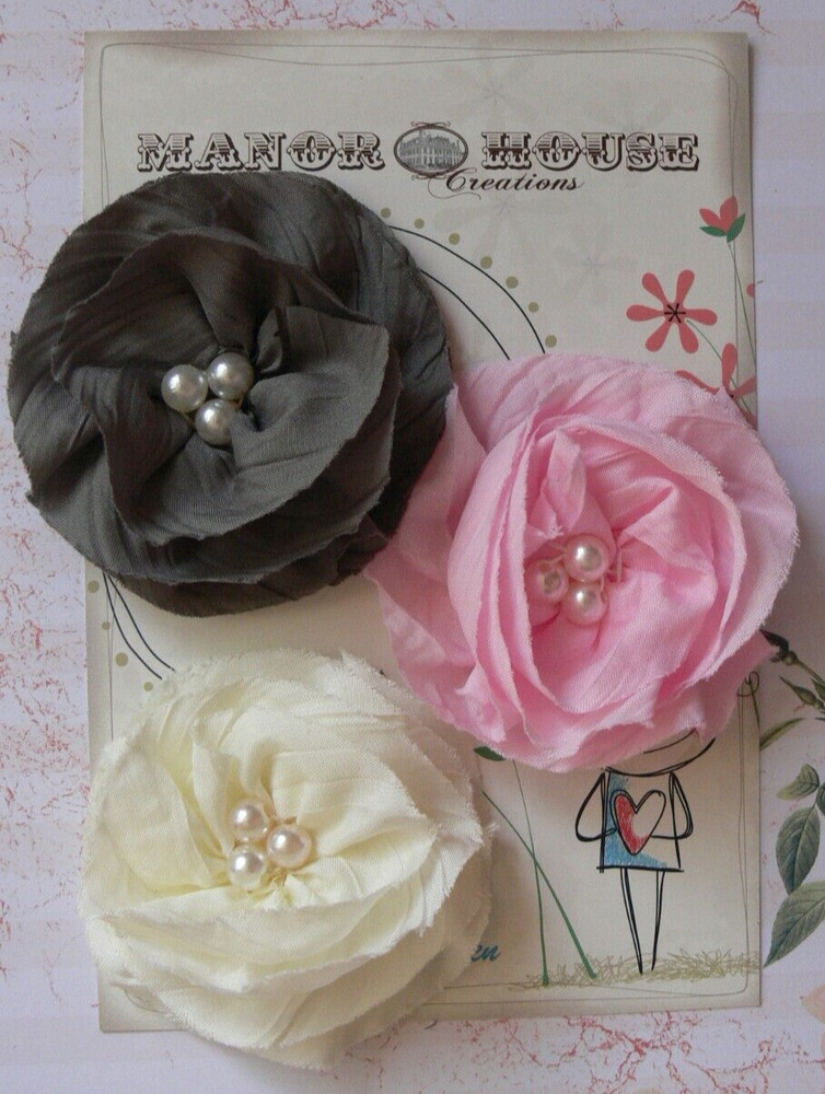 PINK, IVORY and GREY Mix Fabric Organza 3 Flowers 70-75mm – Manor House