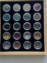 Vintage 20 Colors Karen Foster HERITAGE 800 pc EYELETS 1/8in 3mm Set 2004 Eyelet