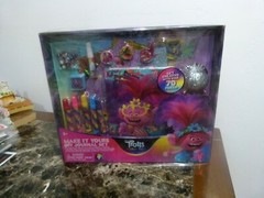 Trolls world tour make it your diy journal set 70 Pieces- Brand New!