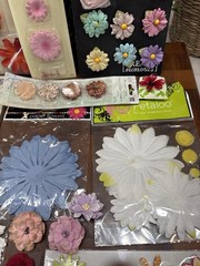 Mixed Lot/Flowers/Paper/Scrapbook/Card Making/Embellishments