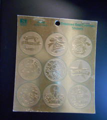 52 VTG Standard Publishing Embossed GOLD FOIL Seal Stickers Christmas Holiday