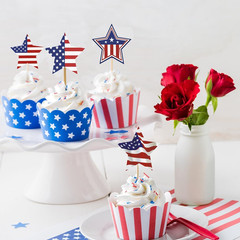 American Flag Star Stickers, 500 PCS 1.5 Inch Self Sealing 4Th of July Stickers