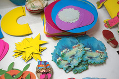 VINTAGE SCRAPBOOKING CRAFTING PAPER LARGE LOT BULLETIN BOARD ART DECORATIONS