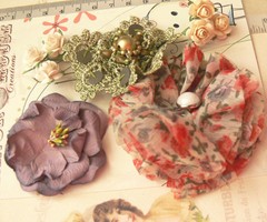 RED GREEN PLUM & CREAM 9 Flowers & Roses 7 Styles PAPER & SILK 15-70mm VA5