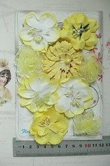 YELLOW LEMON & WHITE Mix 6 Styles = 9 PAPER & SILK Flowers 40-55mm across VE2 MH