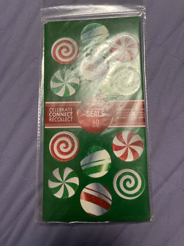 Round Peppermint Glitter 40 Count Seals