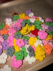 Crochet Flowers Small 100 pcs Pastel Spring Crafts Decoration New Holiday Card D