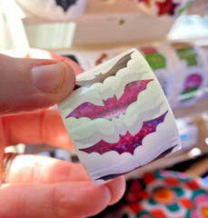 Prismatic Sparkle Bat Sticker Roll: Roll Of 500 1 Inch x .25 Inch Bat Stickers