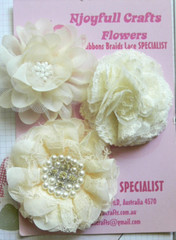 CREAM Fabric Lace Organza – Pearl/Rhinestone Centre 3 Flower Mix 65-85 mm MH