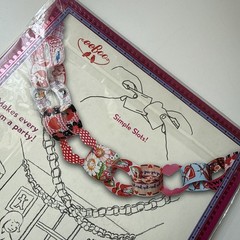 eeBoo Valentine Paper Chain kit featuring vintage-style illustrations of hearts